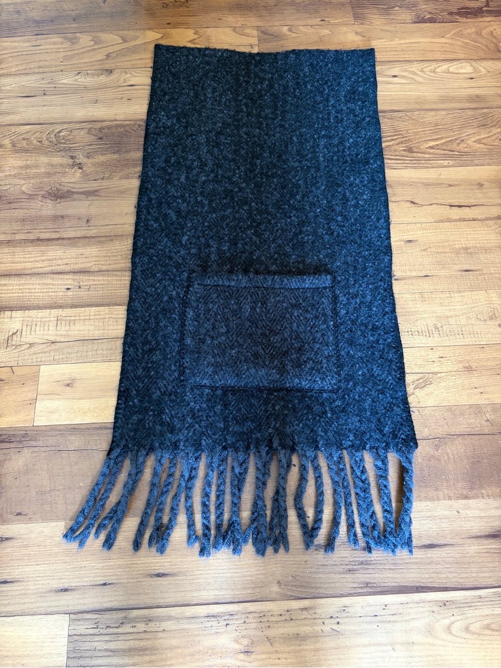 Steve Madden Pria Oversized Charcoal Gray Fringe Scarf With Pockets Unisex